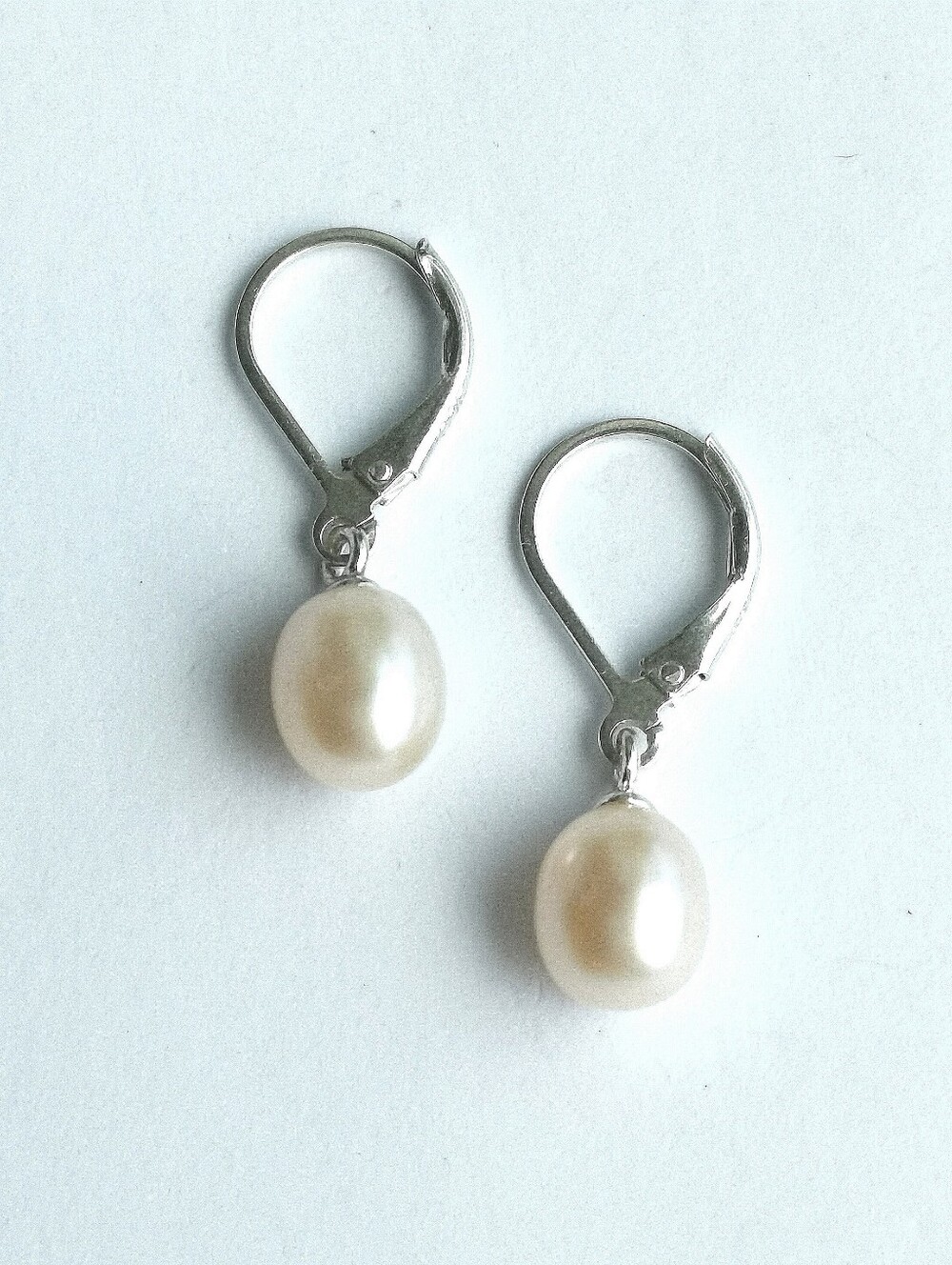 White Freshwater Pearl Dangle lever back earrings sterling silver leverback 🆕